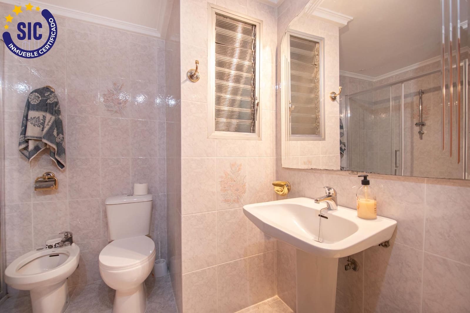 5 bedroom Flat for sale in Torrent - € 399,900 (Ref: 9437710)