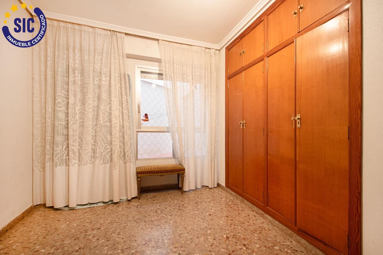 5 makuuhuone Asunto myytävänä paikassa Torrent - 399 900 € (Ref: 9437710)