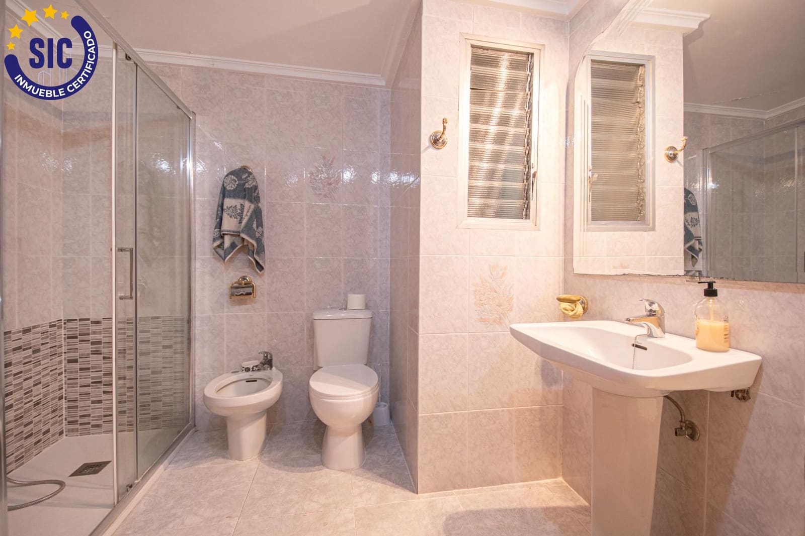 5 makuuhuone Asunto myytävänä paikassa Torrent - 399 900 € (Ref: 9437710)