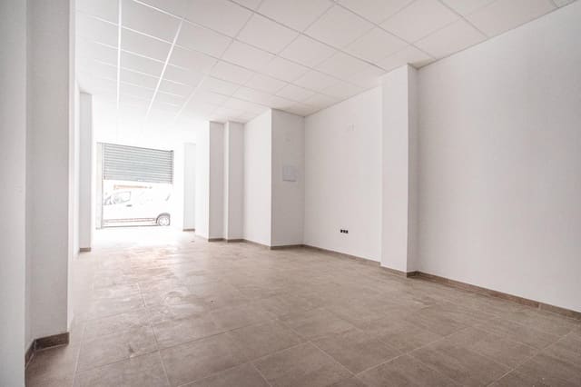 Commercial for rent in Torrent - € 600 (Ref: 9456202)