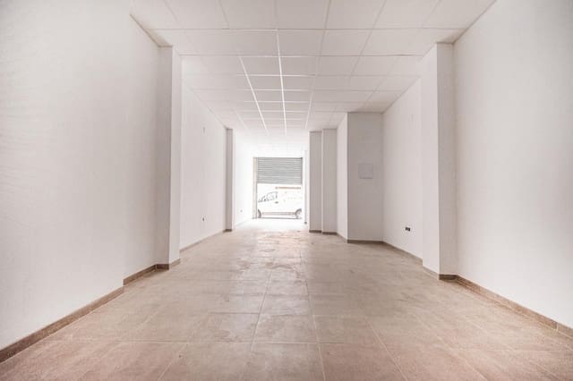 Commercial for rent in Torrent - € 600 (Ref: 9456202)