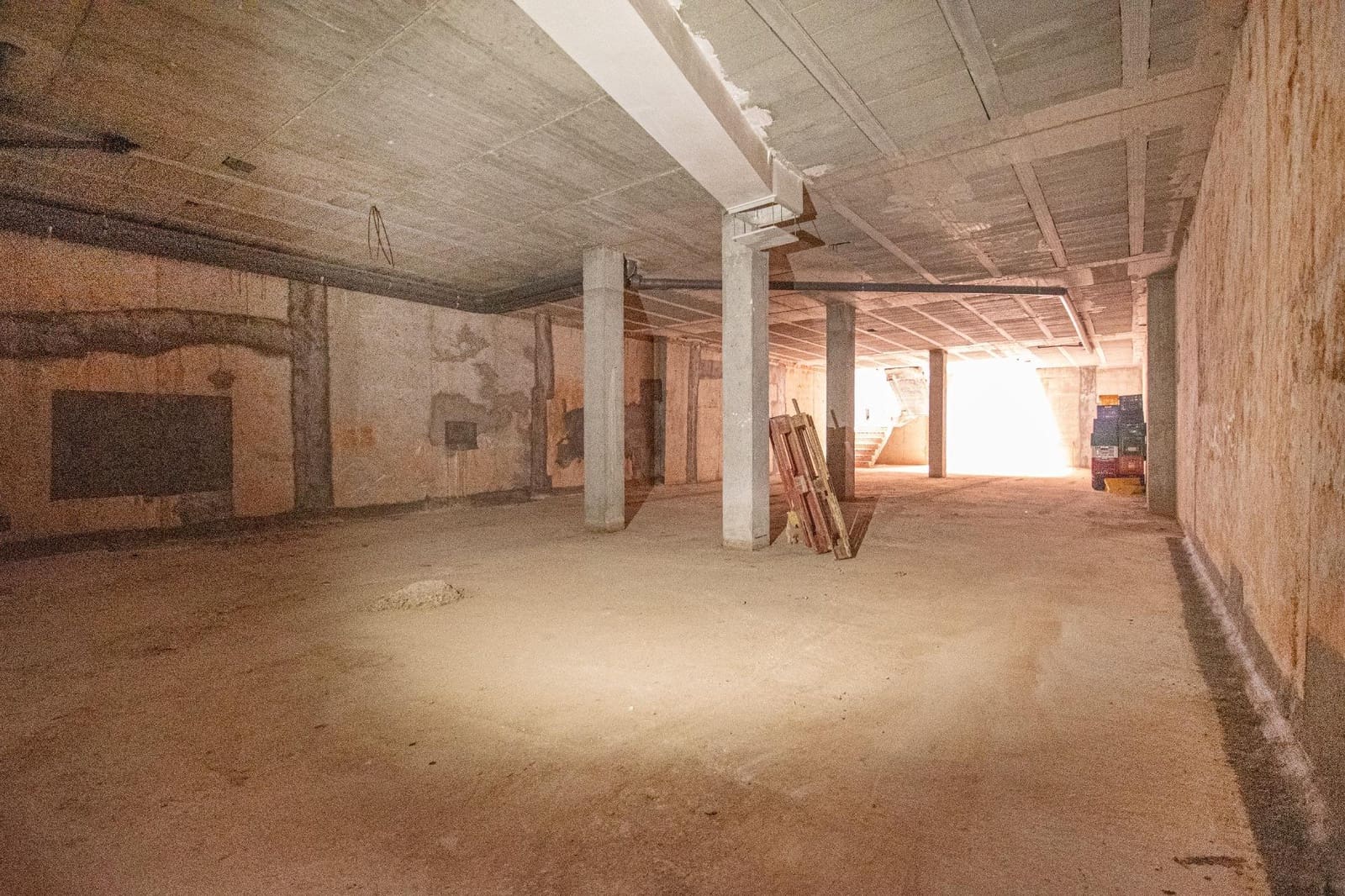 Comercial para arrendar em Torrent - 800 € (Ref: 9456203)