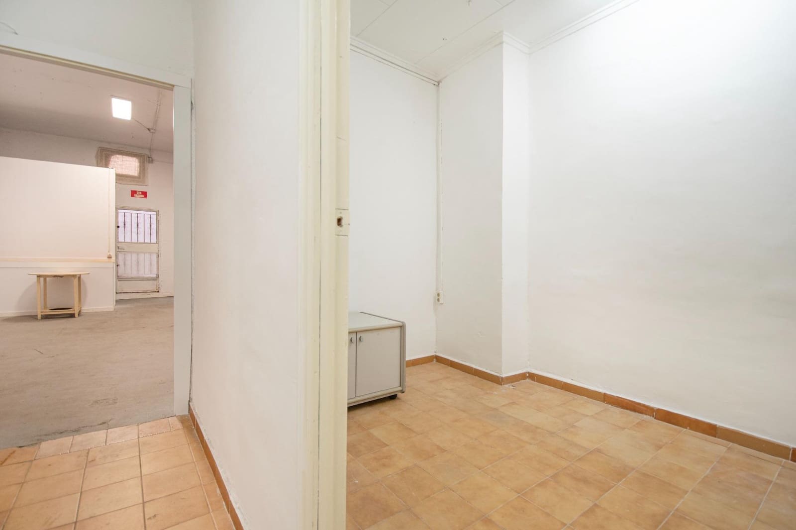 Kaupallinen myytävänä paikassa Torrent - 90 000 € (Ref: 9497160)