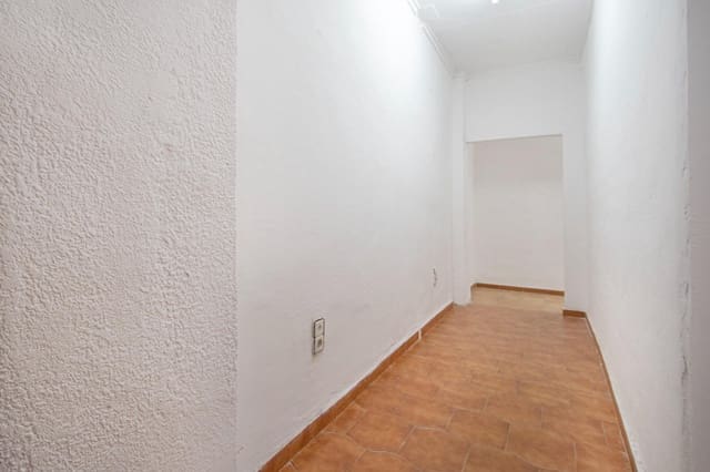 Kaupallinen myytävänä paikassa Torrent - 90 000 € (Ref: 9497160)