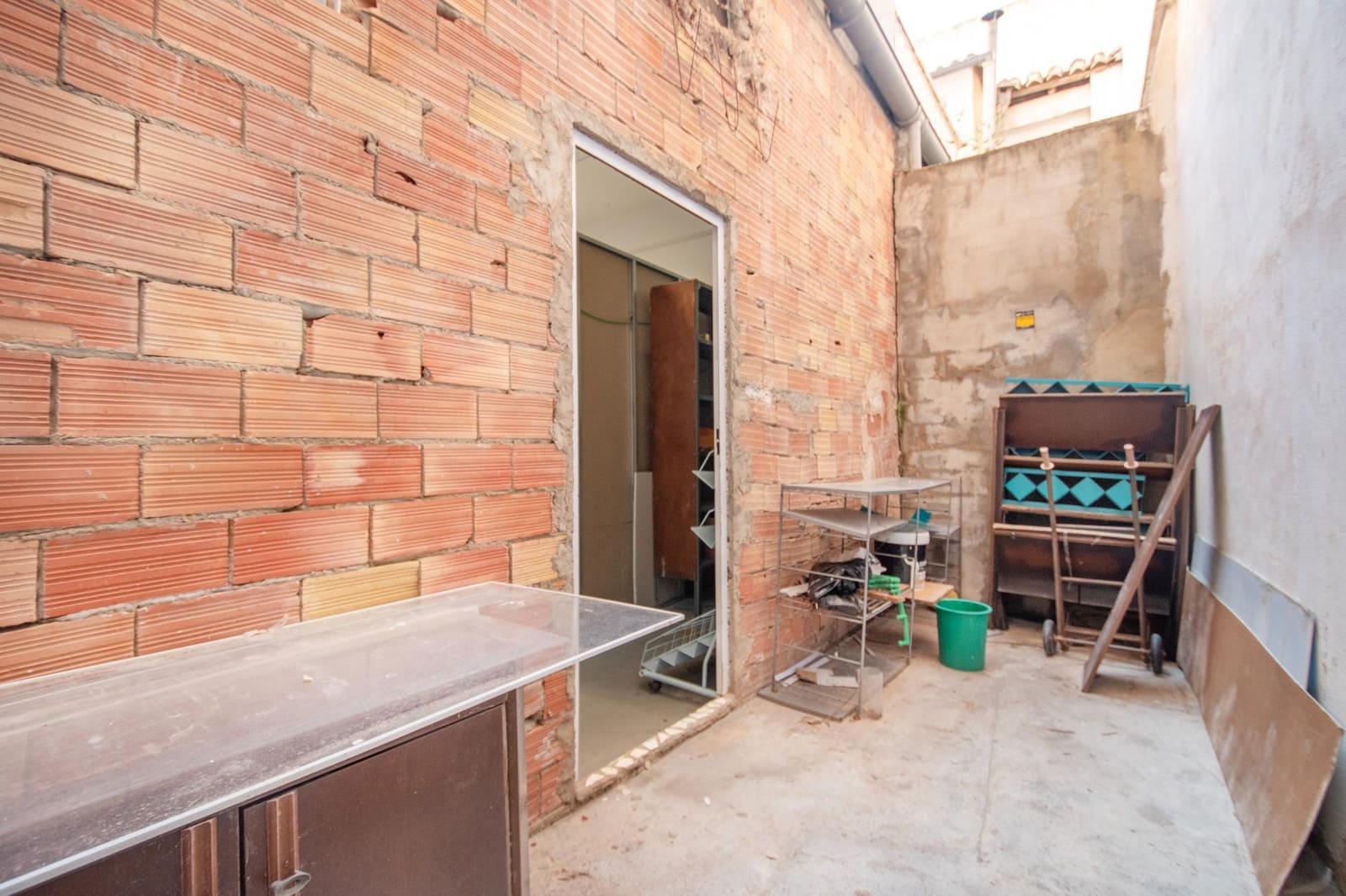 Kaupallinen myytävänä paikassa Torrent - 90 000 € (Ref: 9497160)