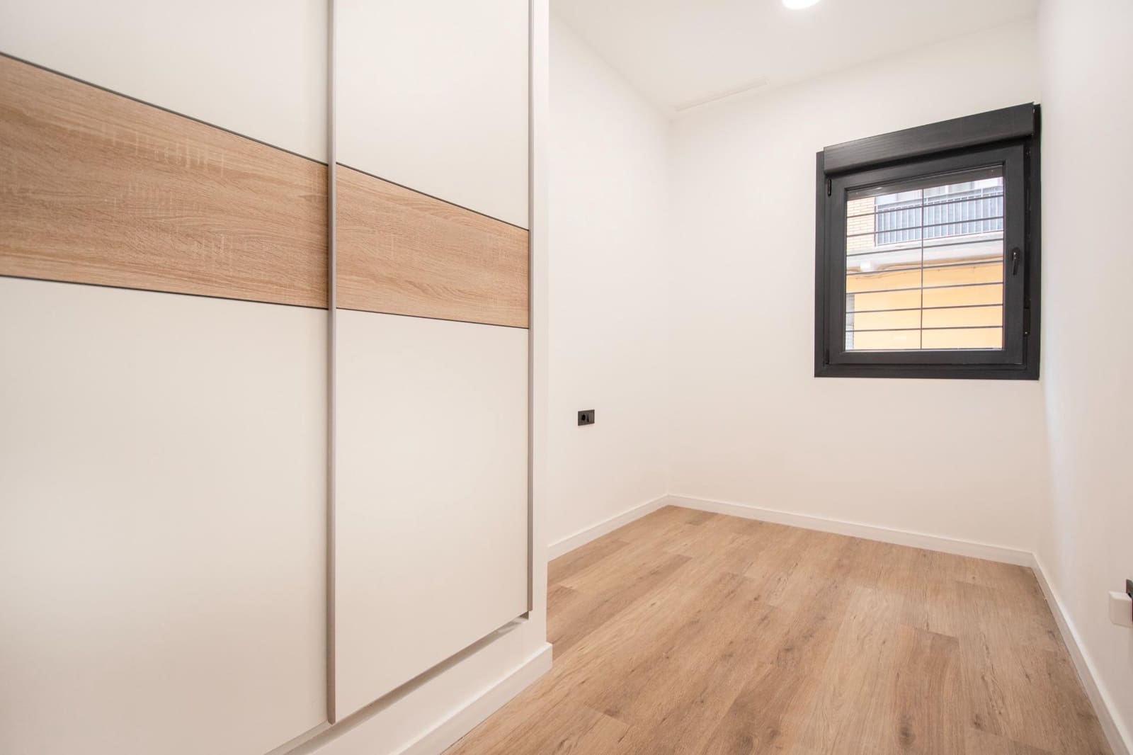 2 bedroom Apartment for sale in Alaquas with garage - € 180,000 (Ref: 9508831)