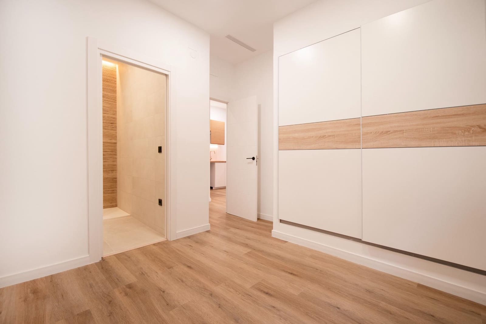 2 bedroom Apartment for sale in Alaquas with garage - € 180,000 (Ref: 9508831)