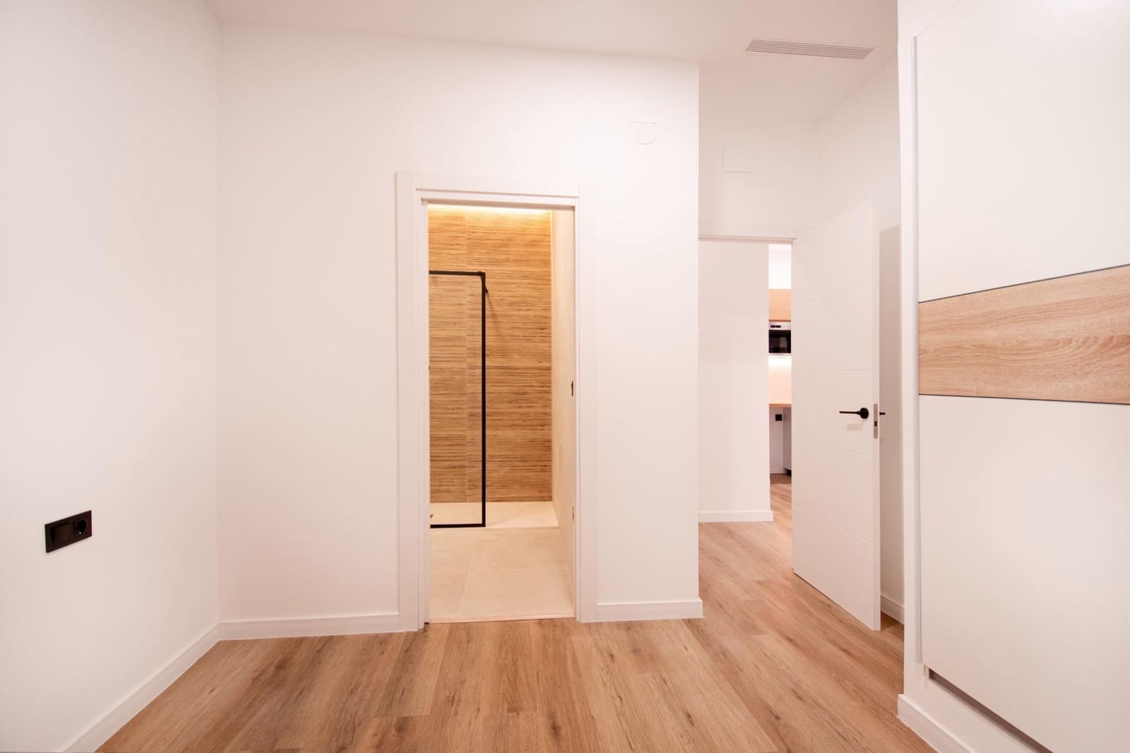 2 bedroom Apartment for sale in Alaquas with garage - € 180,000 (Ref: 9508831)