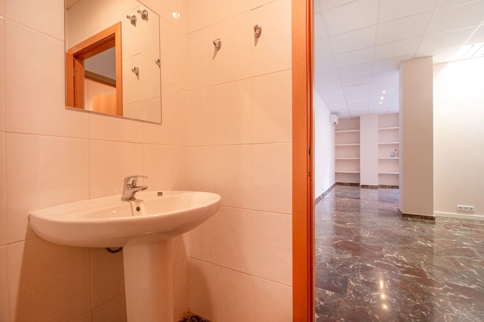 Comercial para venda em Torrent - 90 000 € (Ref: 9533689)