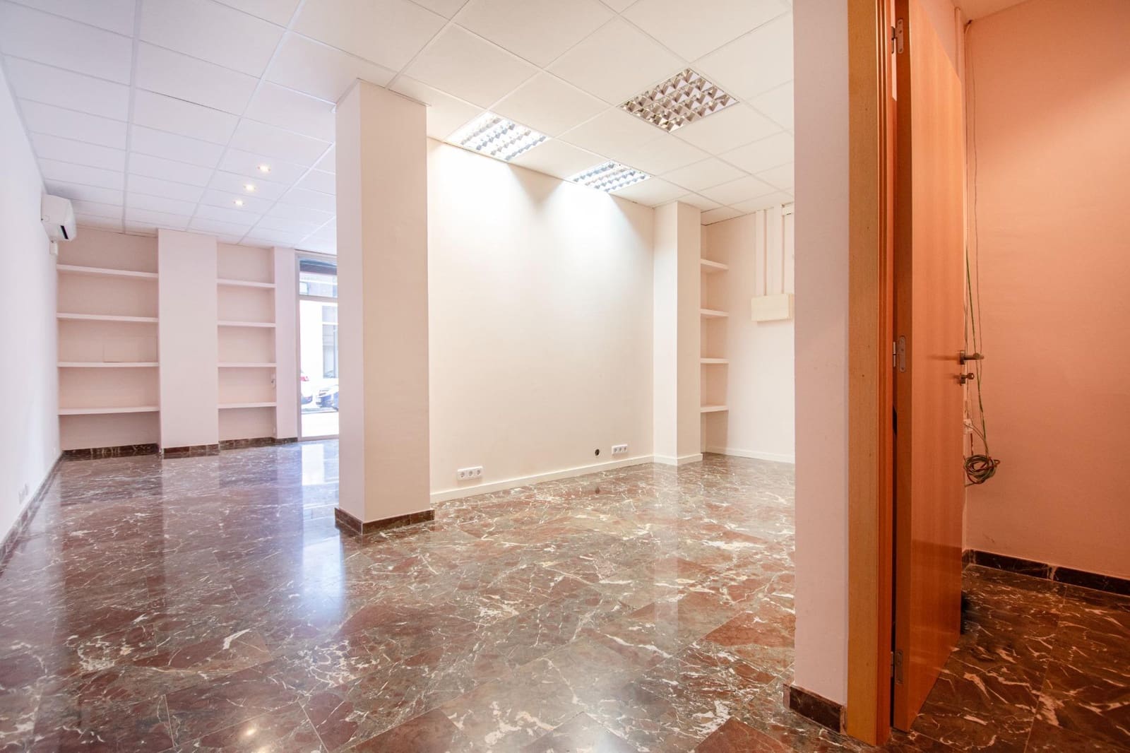 Comercial para venda em Torrent - 90 000 € (Ref: 9533689)