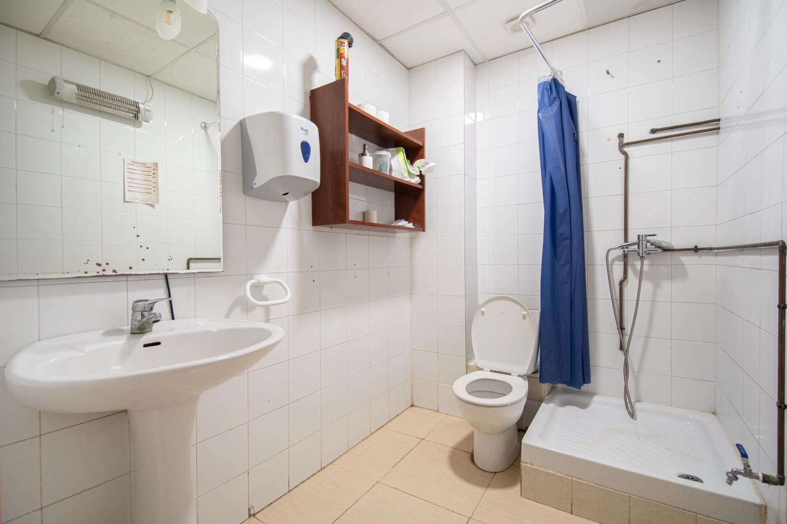 Commercial for rent in Torrent - € 1,300 (Ref: 9551433)