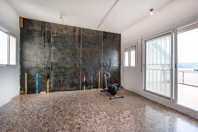 3 chambre Penthouse à vendre à Benetússer avec garage - 245 000 € (Ref: 9571127)