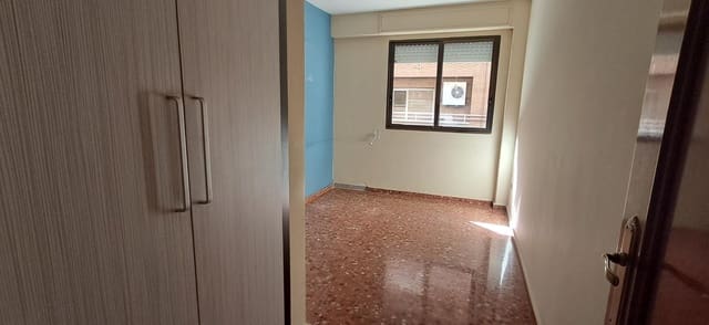3 quarto Apartamento para venda em Torrent - 230 000 € (Ref: 9619180)
