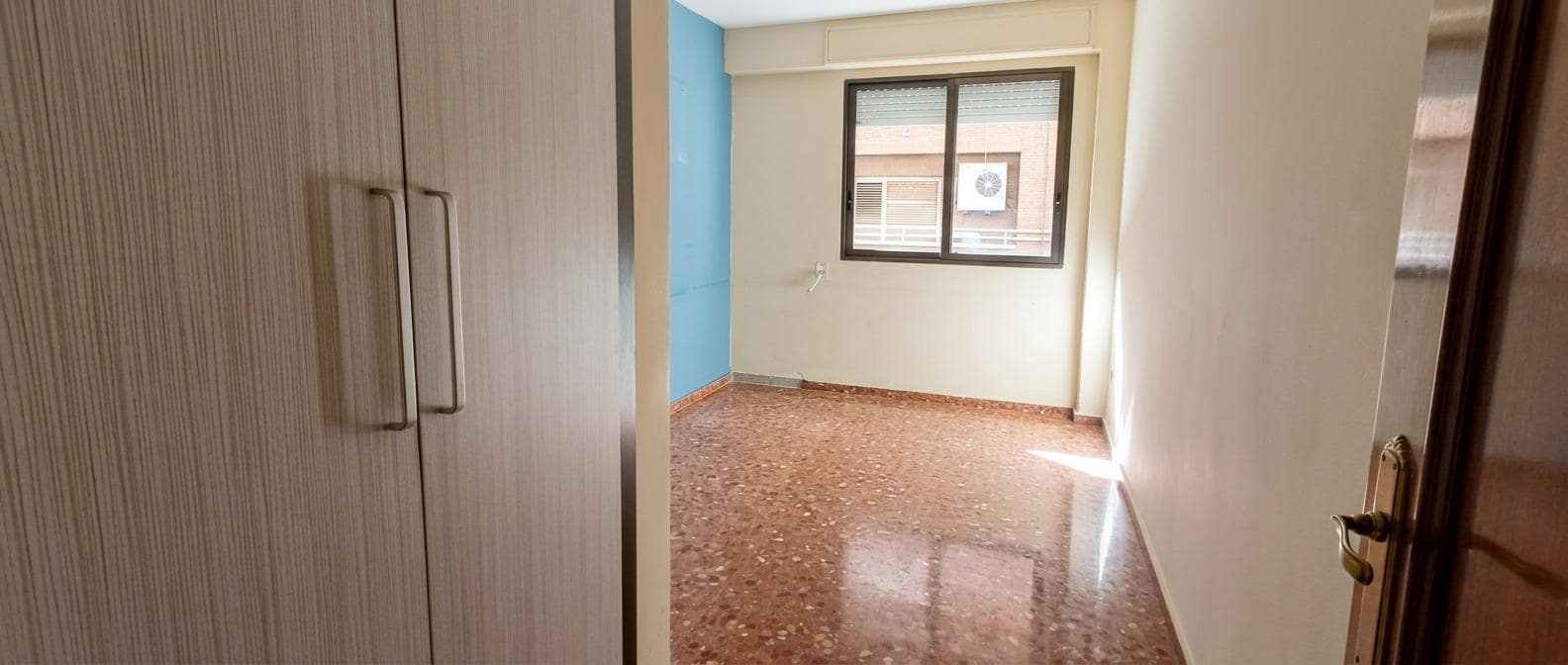 3 bedroom Flat for sale in Torrent - € 230,000 (Ref: 9619180)