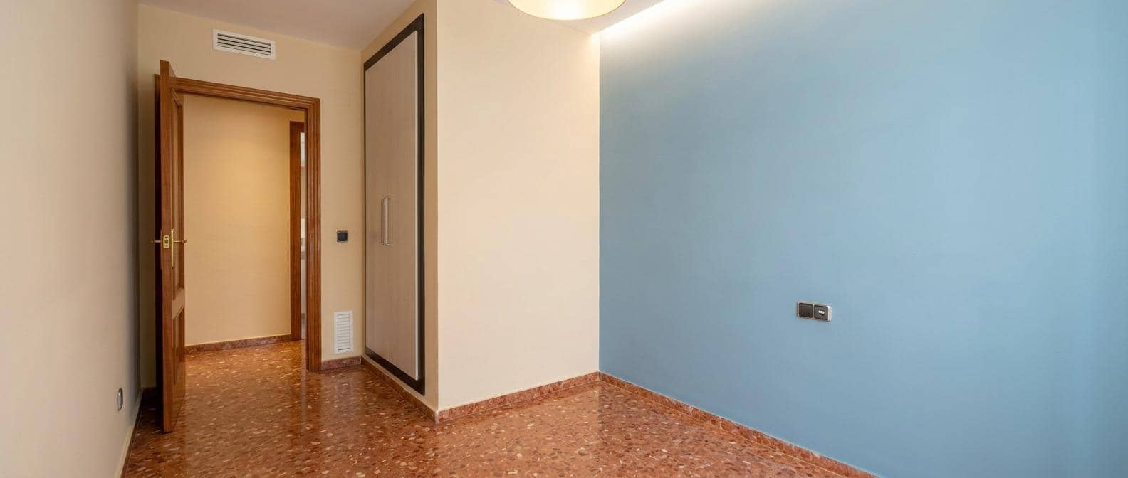 3 bedroom Flat for sale in Torrent - € 230,000 (Ref: 9619180)