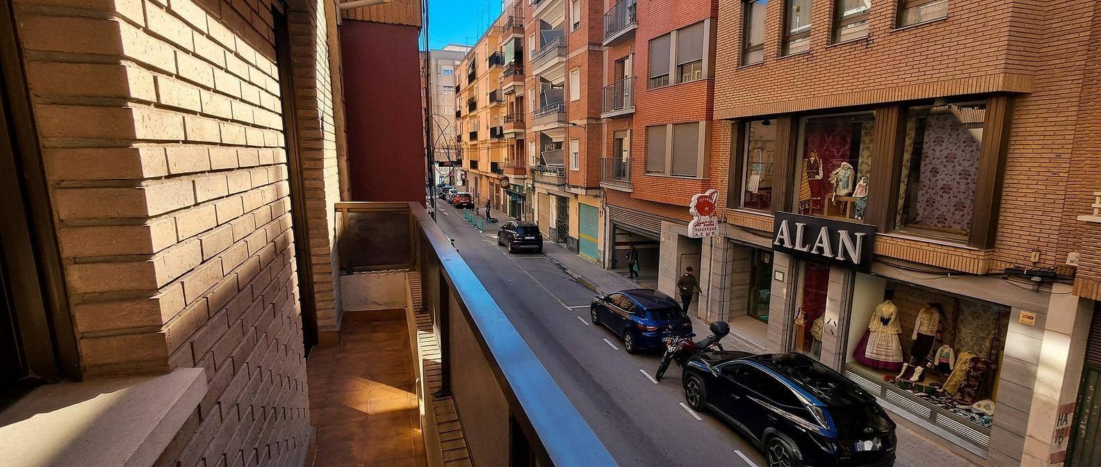 3 bedroom Flat for sale in Torrent - € 230,000 (Ref: 9619180)