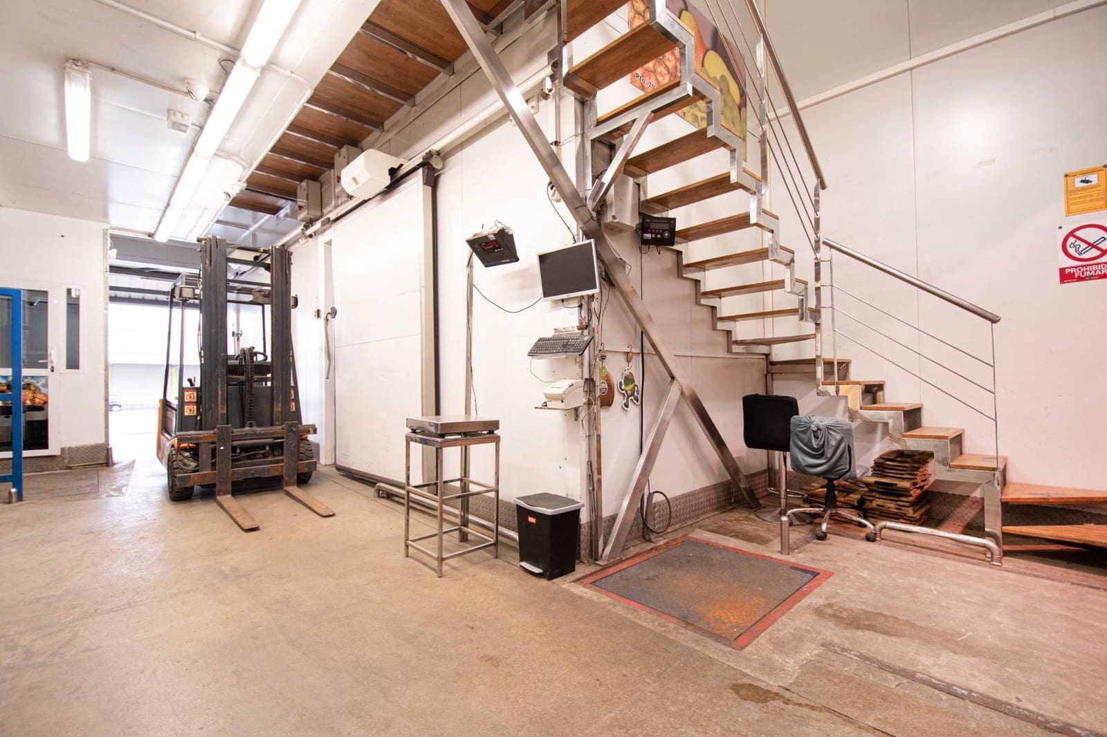 Entreprise à louer à Valence ville - 2 700 € (Ref: 9659383)