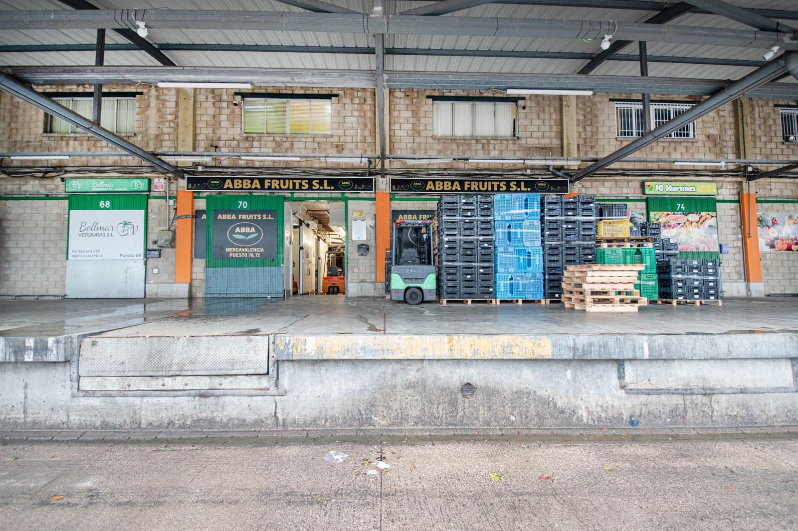 Business for rent in Valencia city - € 2,700 (Ref: 9659383)