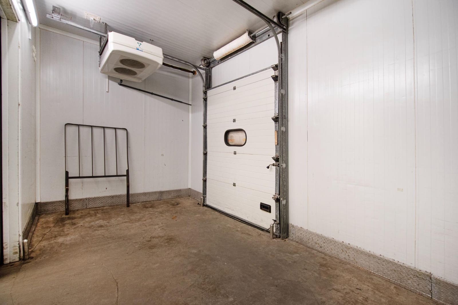 Företag att hyra i Valencia stad - 2 700 € (Ref: 9659383)
