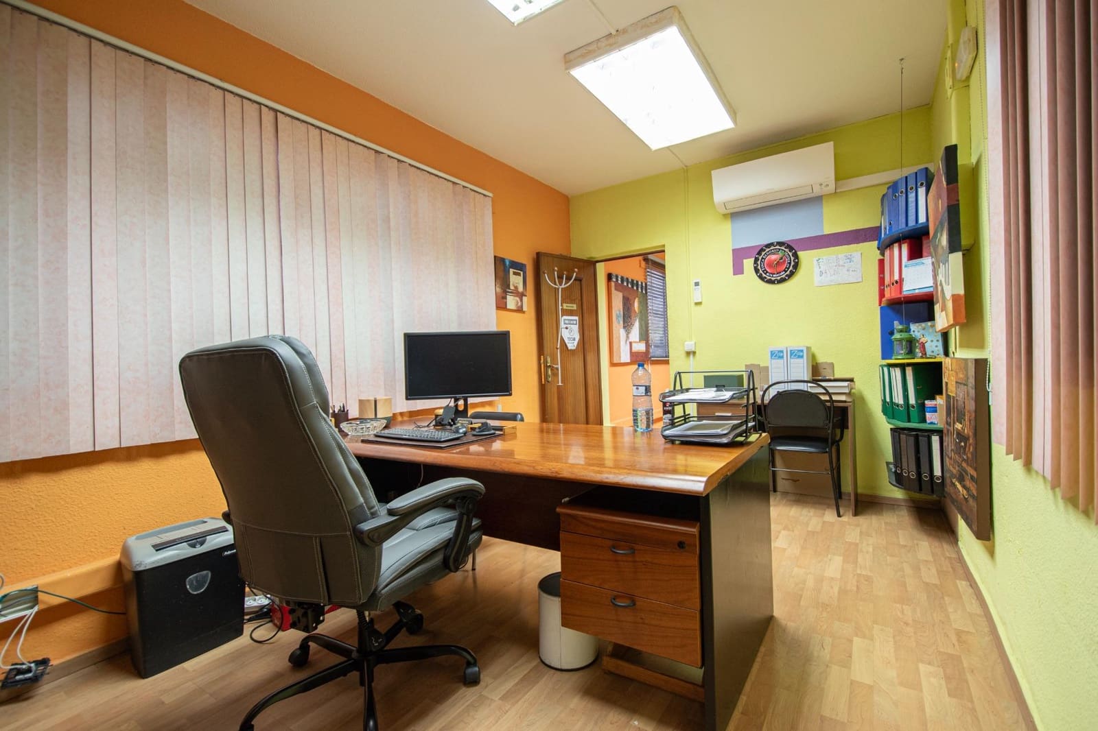 Företag att hyra i Valencia stad - 2 700 € (Ref: 9659383)