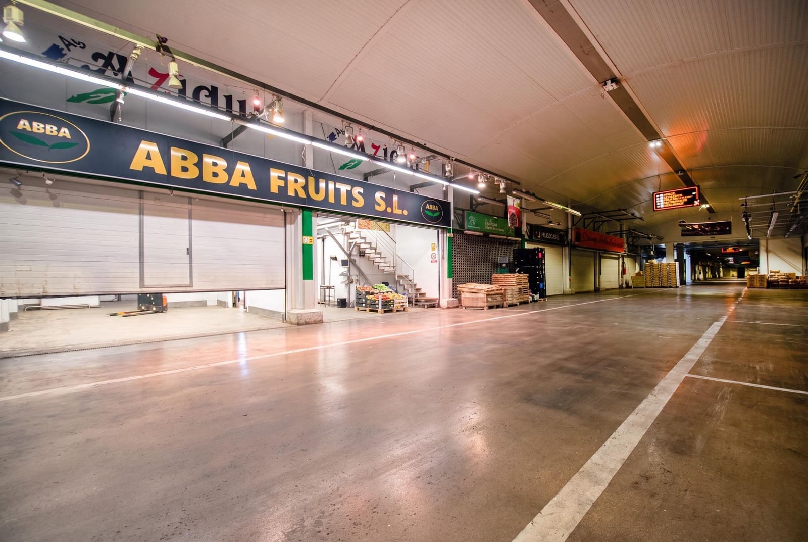 Företag att hyra i Valencia stad - 2 700 € (Ref: 9659383)