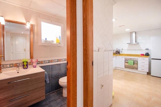 4 chambre Villa/Maison Mitoyenne à vendre à Benimuslem avec piscine garage - 199 000 € (Ref: 9711928)