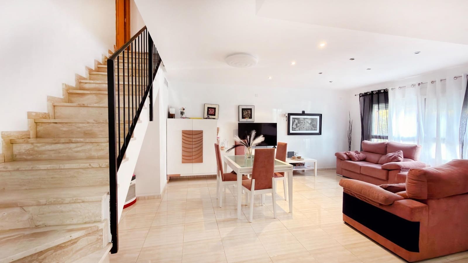 4 chambre Villa/Maison Mitoyenne à vendre à Benimuslem avec piscine garage - 199 000 € (Ref: 9711928)