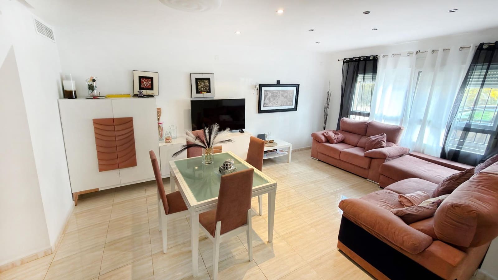 4 chambre Villa/Maison Mitoyenne à vendre à Benimuslem avec piscine garage - 199 000 € (Ref: 9711928)