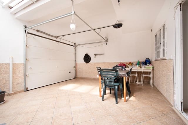 4 chambre Villa/Maison Mitoyenne à vendre à Benimuslem avec piscine garage - 199 000 € (Ref: 9711928)