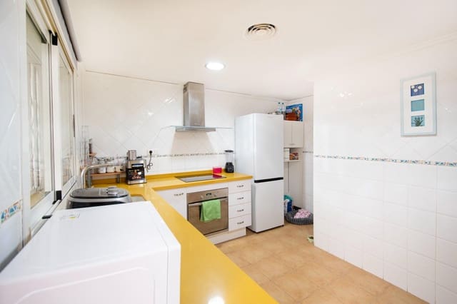 4 chambre Villa/Maison Mitoyenne à vendre à Benimuslem avec piscine garage - 199 000 € (Ref: 9711928)