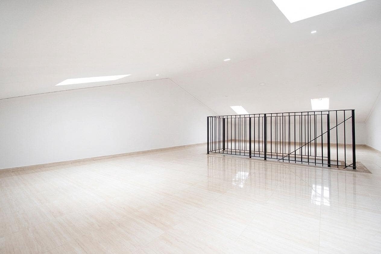 4 chambre Villa/Maison Mitoyenne à vendre à Benimuslem avec piscine garage - 199 000 € (Ref: 9711928)