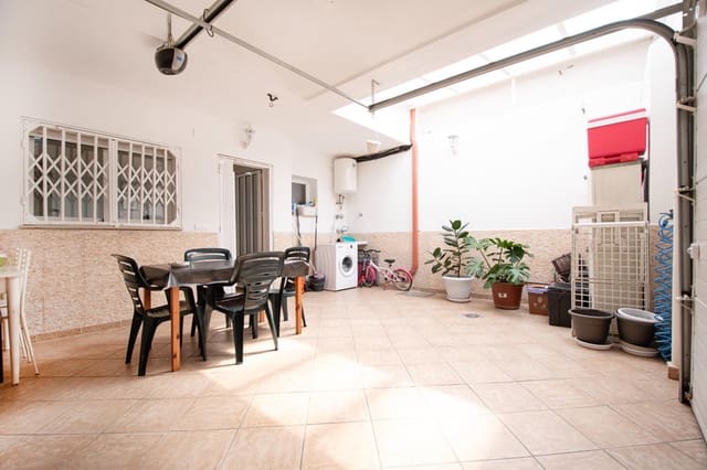 4 chambre Villa/Maison Mitoyenne à vendre à Benimuslem avec piscine garage - 199 000 € (Ref: 9711928)