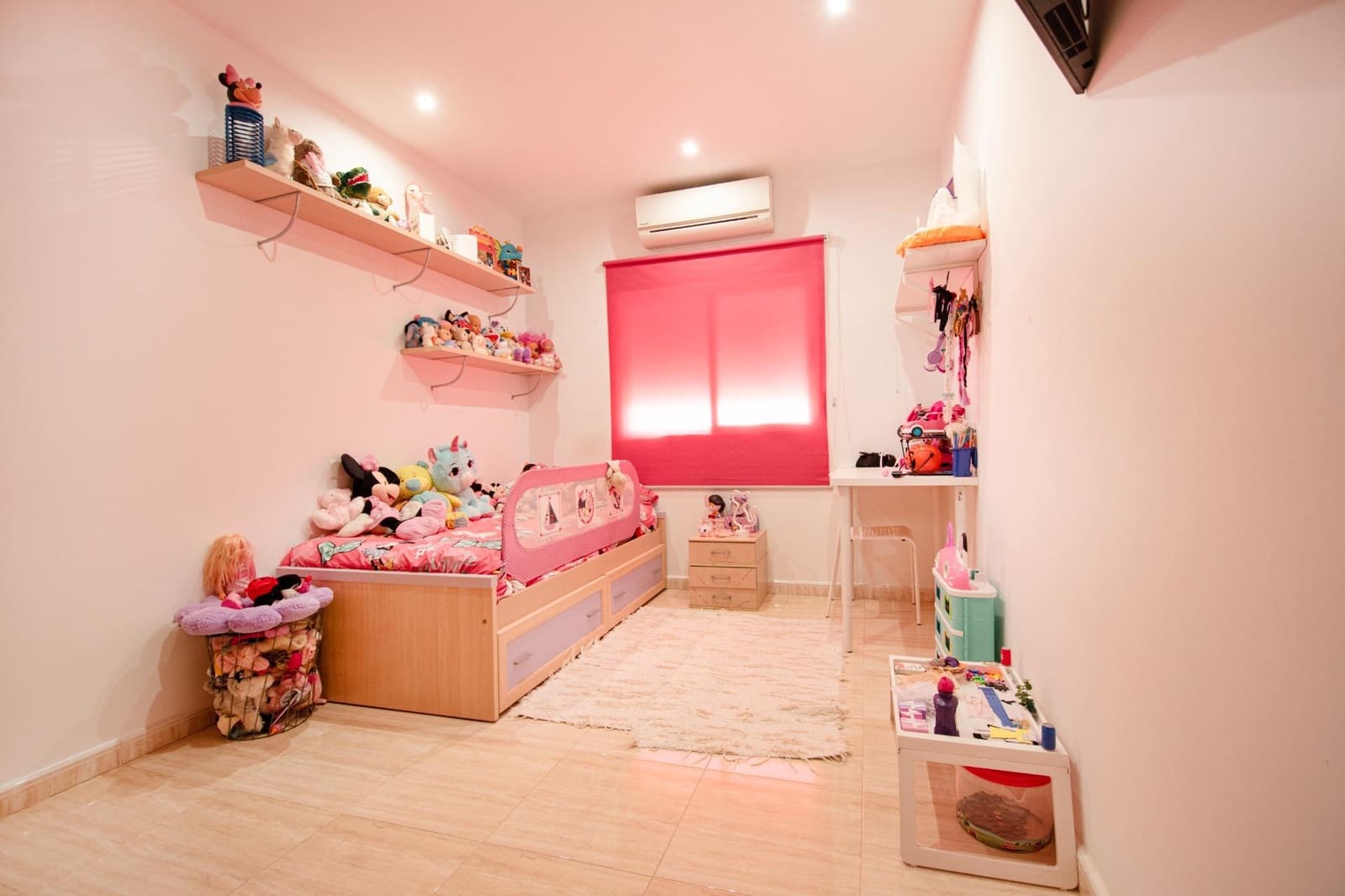 4 chambre Villa/Maison Mitoyenne à vendre à Benimuslem avec piscine garage - 199 000 € (Ref: 9711928)