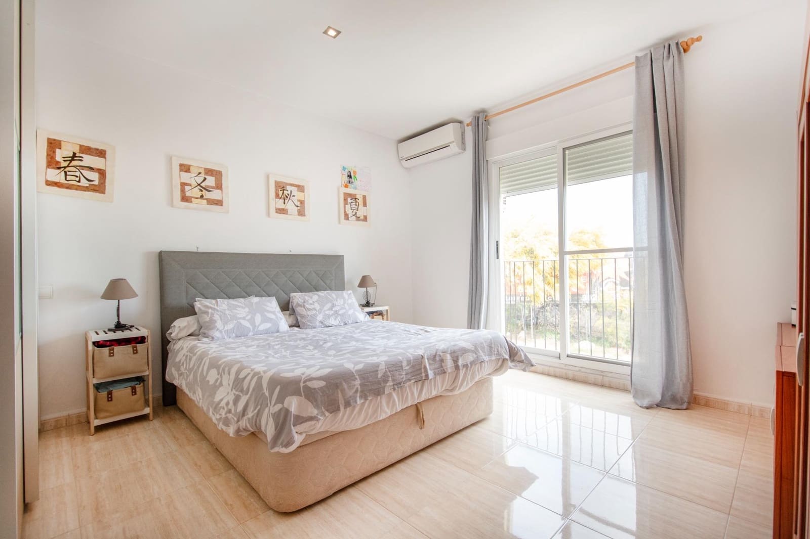 4 chambre Villa/Maison Mitoyenne à vendre à Benimuslem avec piscine garage - 199 000 € (Ref: 9711928)