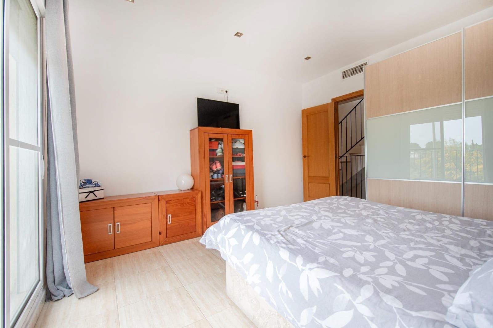 4 chambre Villa/Maison Mitoyenne à vendre à Benimuslem avec piscine garage - 199 000 € (Ref: 9711928)