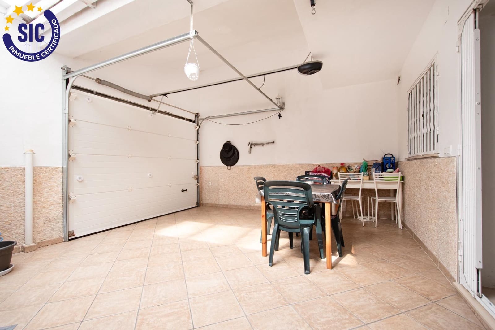 4 bedroom Terraced Villa for sale in Benimuslem with pool garage - € 199,000 (Ref: 9711928)