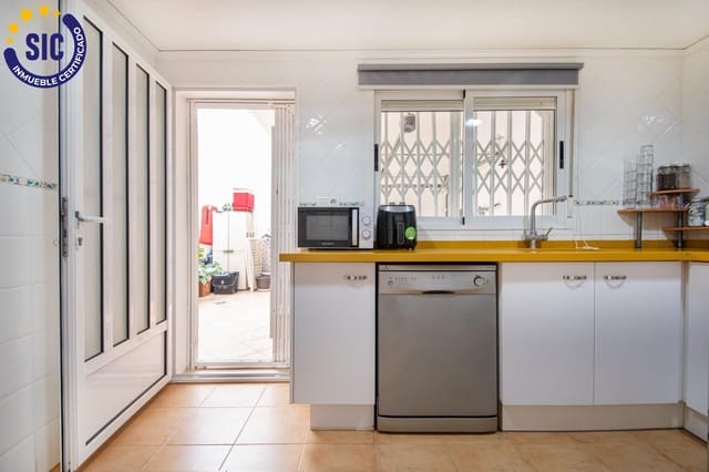 4 slaapkamer Rijtjeshuis te koop in Benimuslem met zwembad garage - € 199.000 (Ref: 9711928)