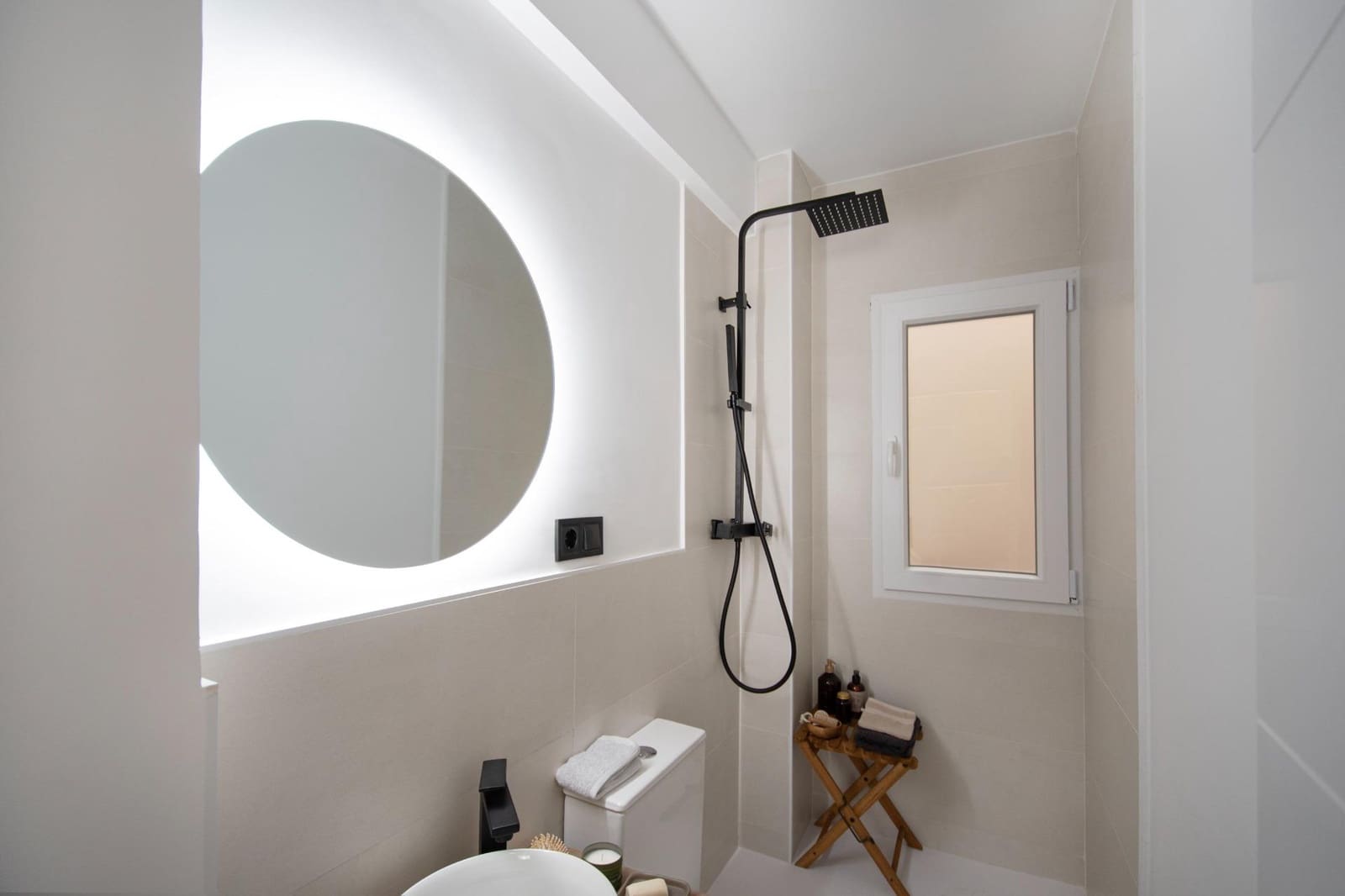 2 makuuhuone Asunto myytävänä paikassa Valencia kaupunki - 250 000 € (Ref: 9738522)