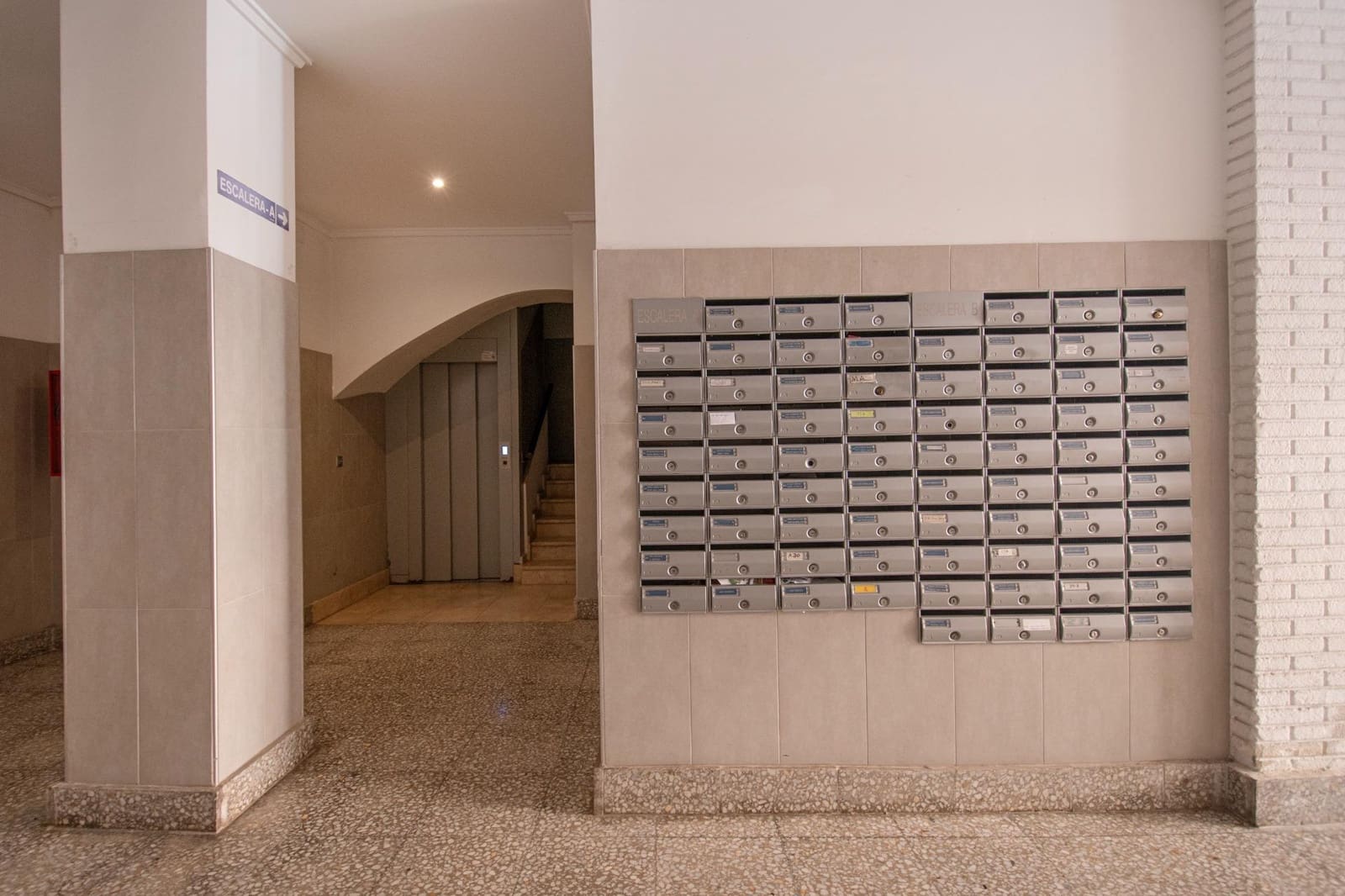 2 makuuhuone Asunto myytävänä paikassa Valencia kaupunki - 250 000 € (Ref: 9738522)