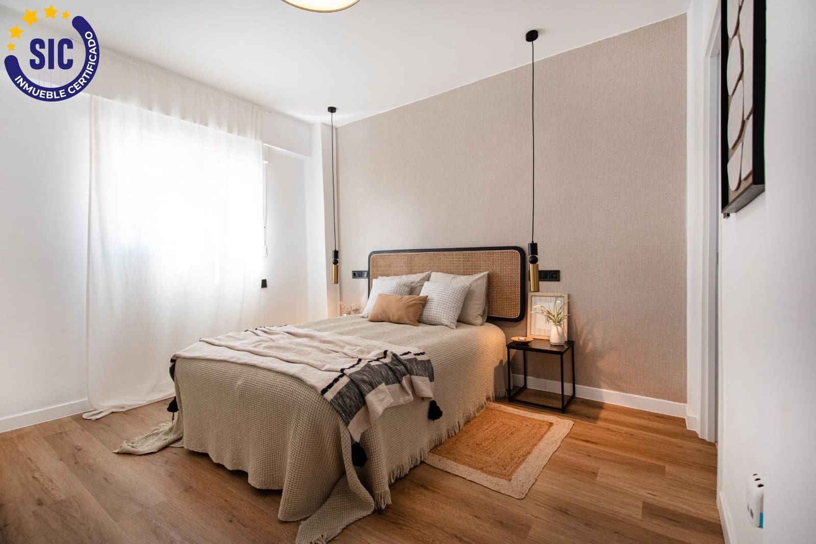 2 bedroom Flat for sale in Valencia city - € 239,900 (Ref: 9738522)