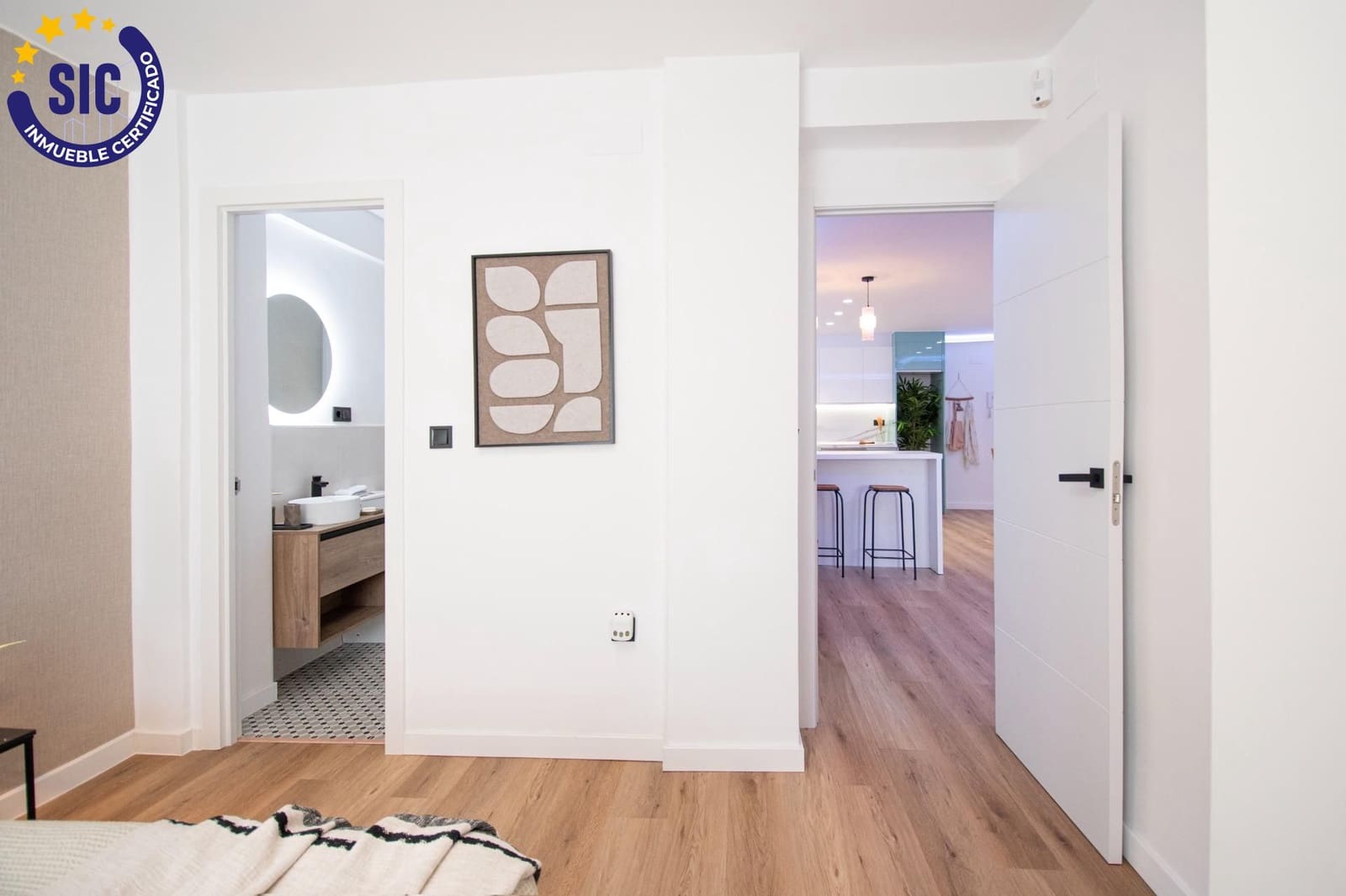 2 bedroom Flat for sale in Valencia city - € 239,900 (Ref: 9738522)