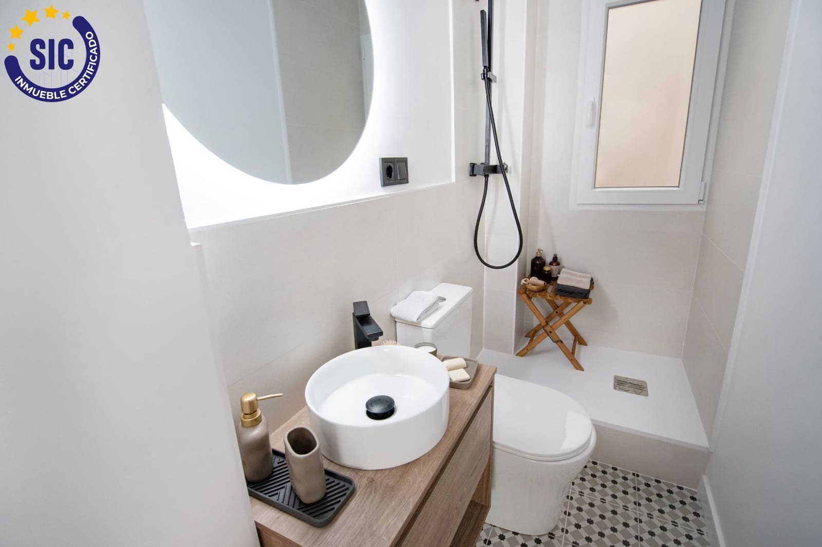 2 bedroom Flat for sale in Valencia city - € 239,900 (Ref: 9738522)