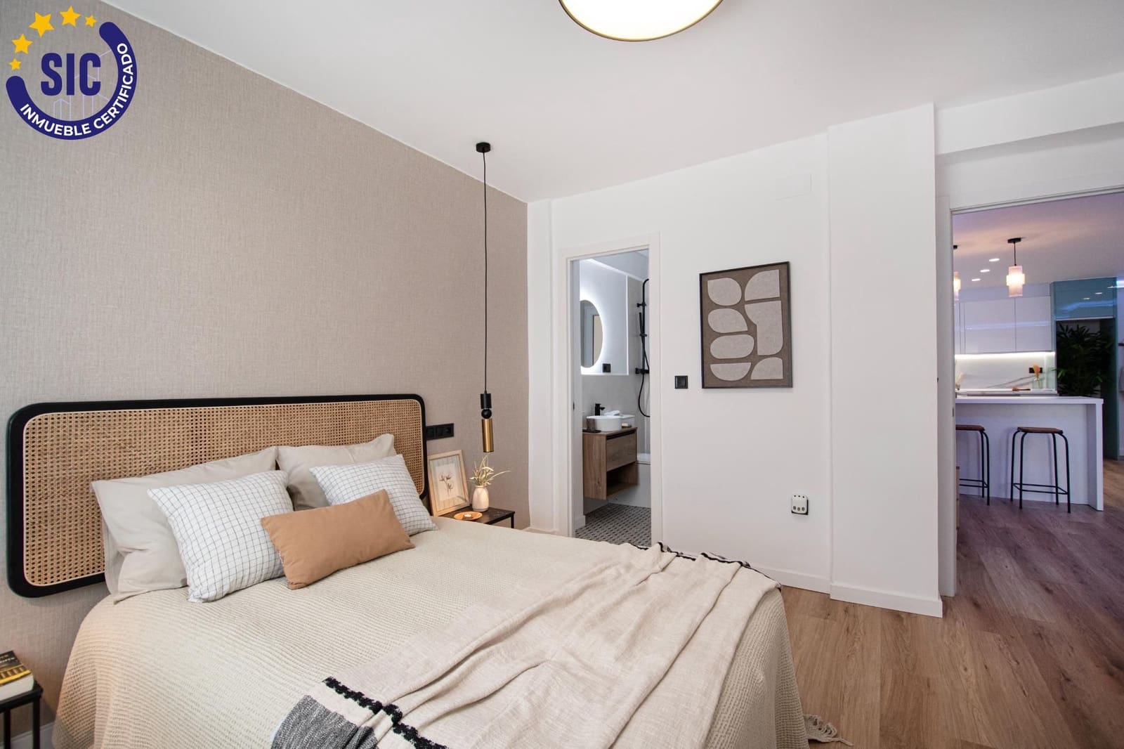 2 bedroom Flat for sale in Valencia city - € 239,900 (Ref: 9738522)