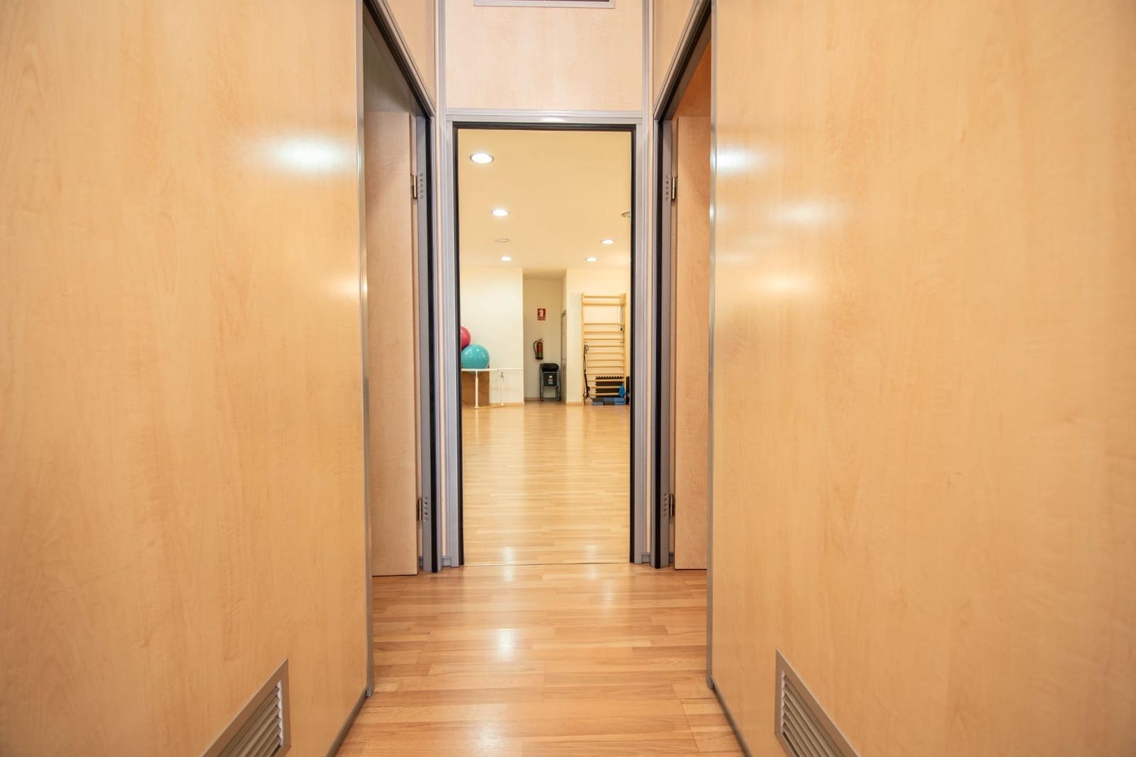 Comercial para venda em Torrent - 98 900 € (Ref: 9780510)