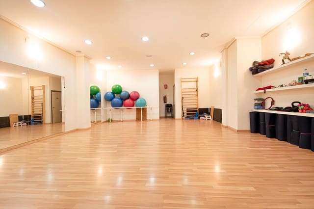 Comercial para venda em Torrent - 98 900 € (Ref: 9780510)