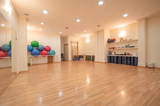 Comercial para venda em Torrent - 98 900 € (Ref: 9780510)