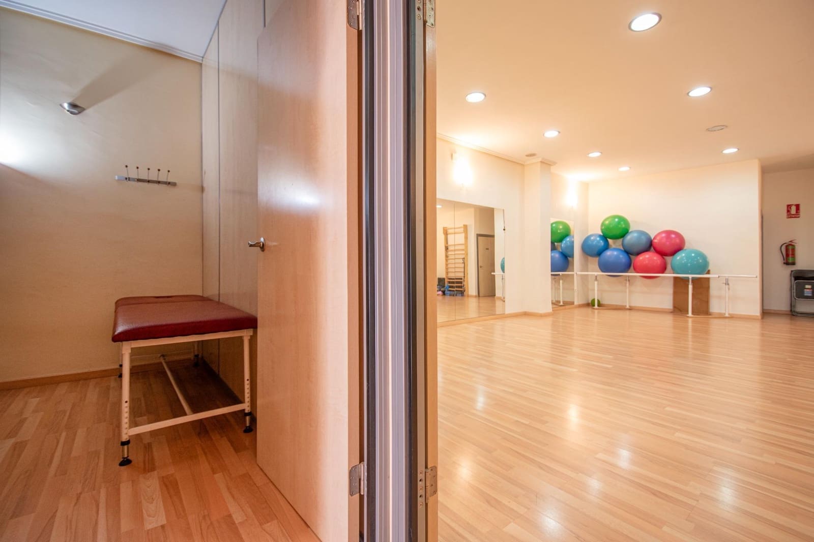 Comercial para venda em Torrent - 98 900 € (Ref: 9780510)