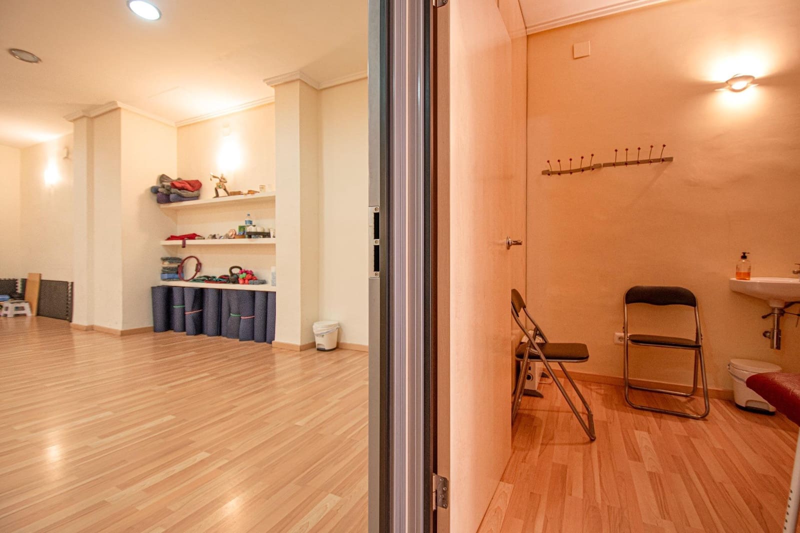 Comercial para venda em Torrent - 98 900 € (Ref: 9780510)