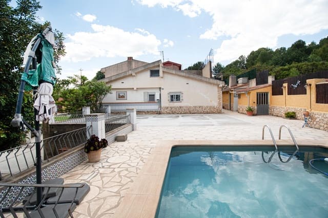 4 soveværelse Villa til salg i Godelleta med swimmingpool - € 250.000 (Ref: 9820473)
