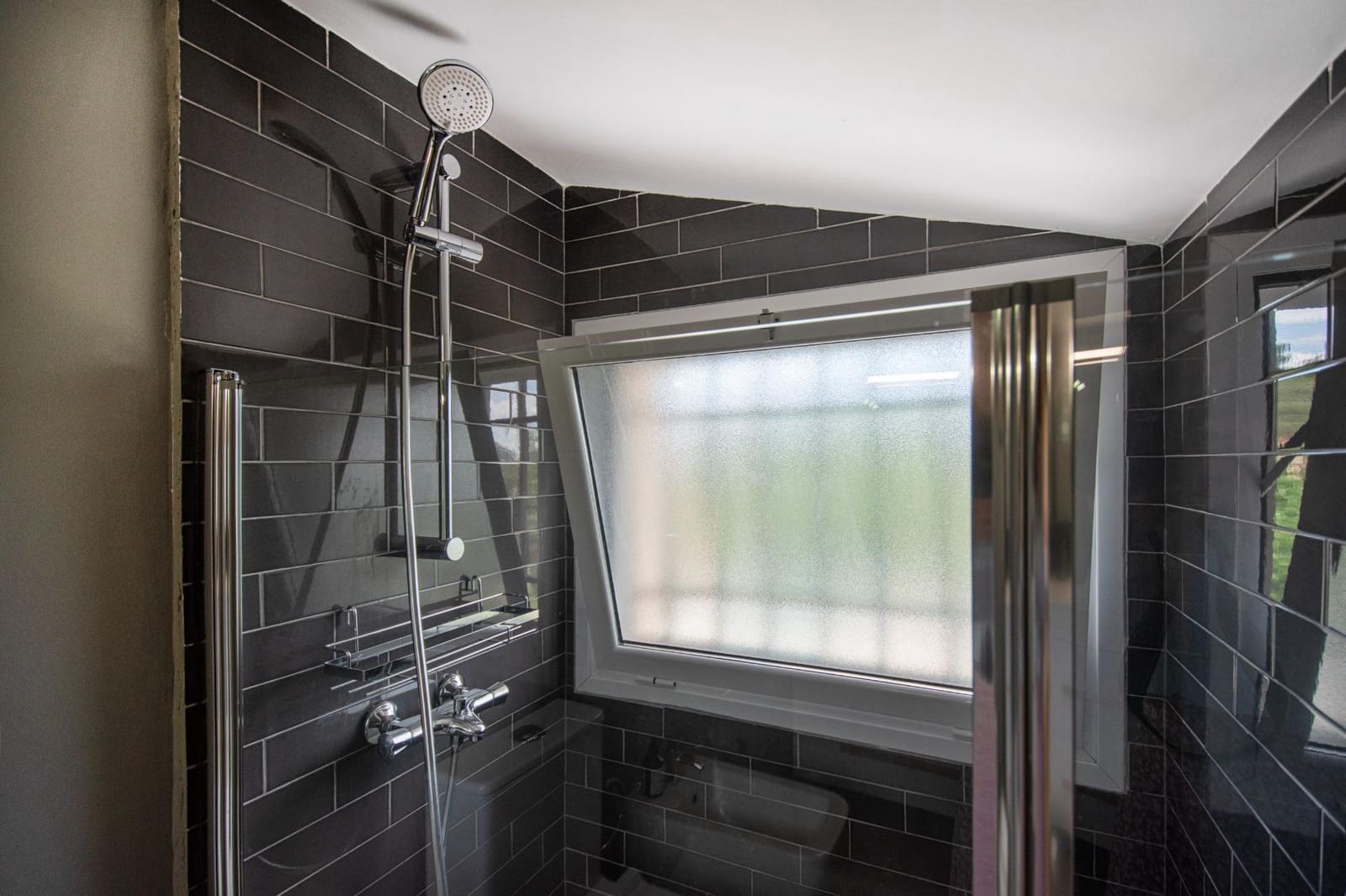 4 soveværelse Villa til salg i Godelleta med swimmingpool - € 250.000 (Ref: 9820473)